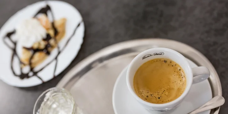 Plnená palacinka a lahodná káva v Atelieri