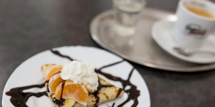 Plnená palacinka a lahodná káva v Atelieri