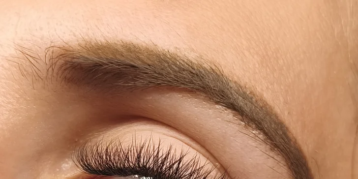 Štýlové UV mihalnice s výdržou až 7 týždňov