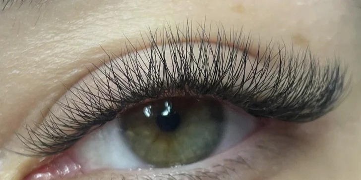 Štýlové UV mihalnice s výdržou až 7 týždňov