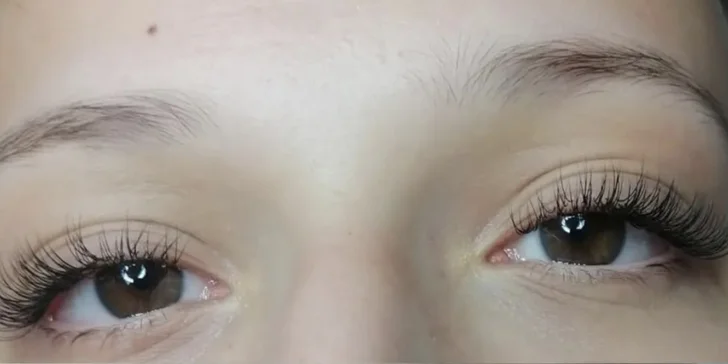 Štýlové UV mihalnice s výdržou až 7 týždňov