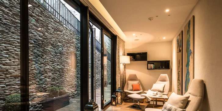 Zámocká romantika pri Vratislavi: raňajky alebo polpenzia, neobmedzený wellness a krásne okolie