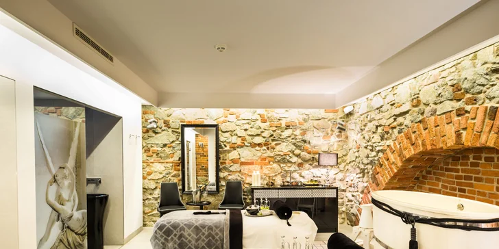 Zámocká romantika pri Vratislavi: raňajky alebo polpenzia, neobmedzený wellness a krásne okolie