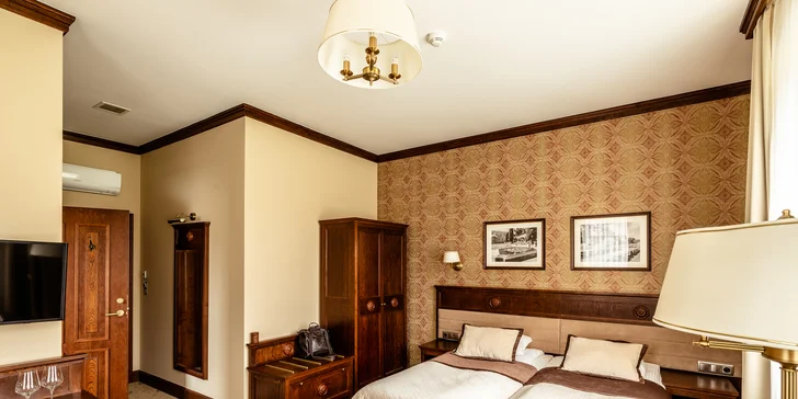 Zámocká romantika pri Vratislavi: raňajky alebo polpenzia, neobmedzený wellness a krásne okolie