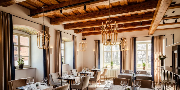 Zámocká romantika pri Vratislavi: raňajky alebo polpenzia, neobmedzený wellness a krásne okolie