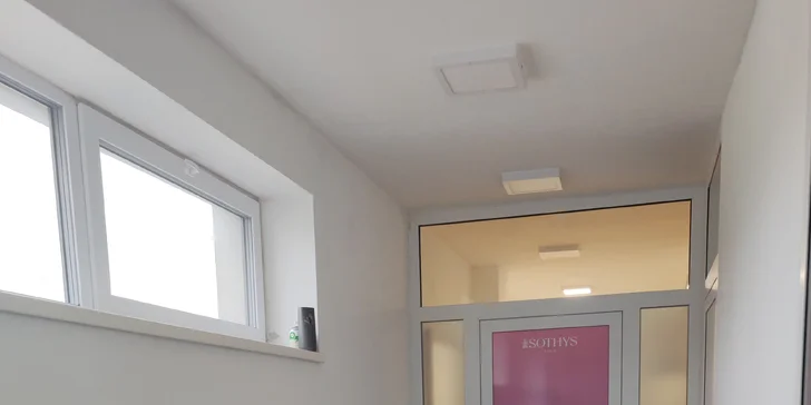 Kompletné ošetrenie pleti LUXCEAR 3v1 alebo masáž s neurokozmetikou ARKANA