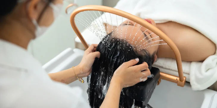 Studio an: HEAD SPA pre pokožku hlavy, s čistením pleti alebo masážou tváre