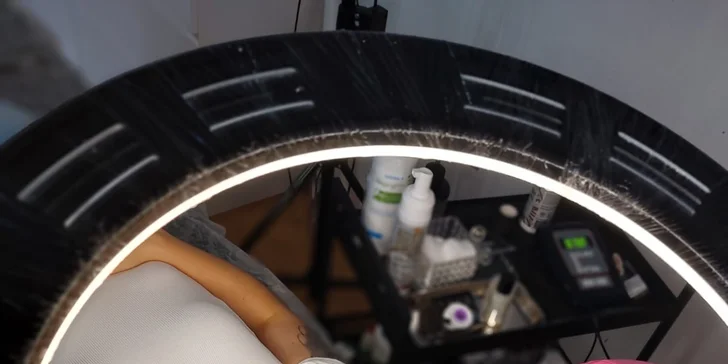 Permanentný make-up obočia púdrovou metódou s korekciou v cene