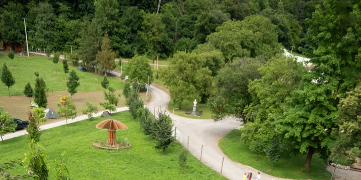 Gombasecký ZIPLINE: Vyskúšajte prvú 500 m dlhú zipline dráhu na Gemeri v atraktívnej lokalite