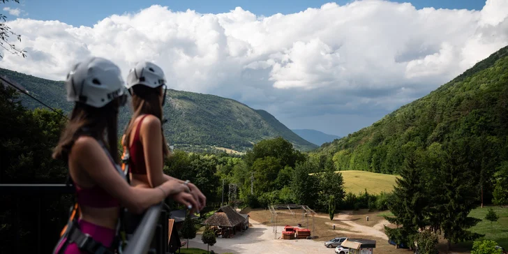 Gombasecký ZIPLINE: Vyskúšajte prvú 500 m dlhú zipline dráhu na Gemeri v atraktívnej lokalite