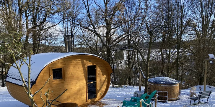 Tiny house v Podkrkonoší: útulný domček možnosť relaxácie v saune a kúpacom sude