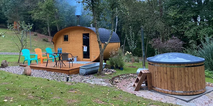 Tiny house v Podkrkonoší: útulný domček možnosť relaxácie v saune a kúpacom sude