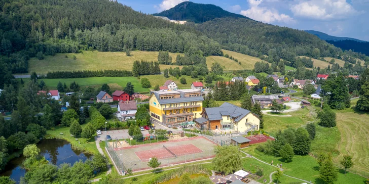 Luxusný oddych v Jeseníkoch: raňajky alebo polpenzia, procedúry aj wellness