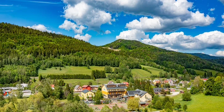 Luxusný oddych v Jeseníkoch: raňajky alebo polpenzia, procedúry aj wellness