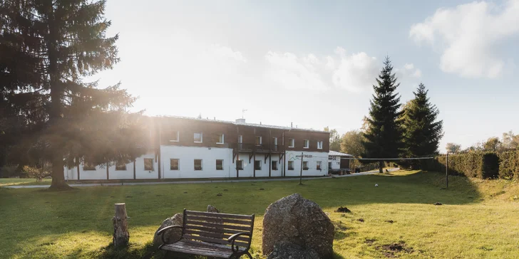 Pobyt v rodinnom rezorte na Šumave s jedlom a wellness pre pár aj rodinu