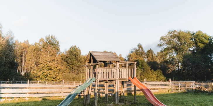 Pobyt v rodinnom rezorte na Šumave s jedlom a wellness pre pár aj rodinu