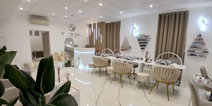 Manikúra alebo pedikúra: klasická, japonská, s gél lakom či lakovaním