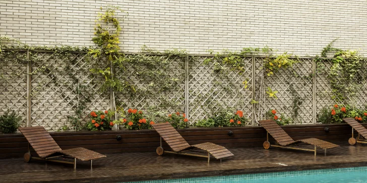 3* hotel vo Valencii: bufetové raňajky a vonkajší bazén, 3 km od historického centra