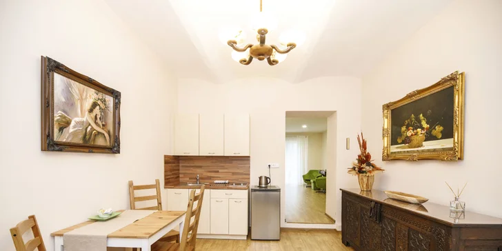 Romantický pobyt v apartmánoch v hoteli Zámeček na Čeladnej: raňajky a privátne wellness