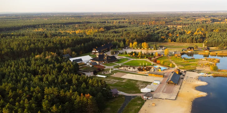 Boutique wellness rezort pri Opole: zátoka Bajka s piesočnatou plážou, strava aj zábava pre deti