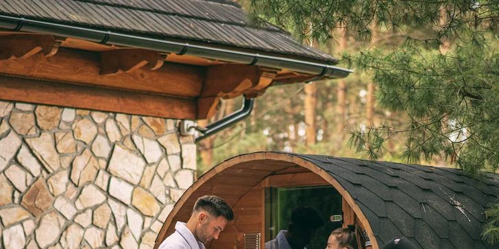 Boutique wellness rezort pri Opole: zátoka Bajka s piesočnatou plážou, strava aj zábava pre deti