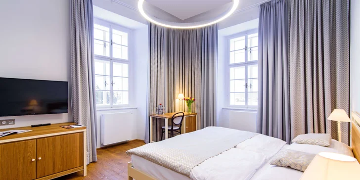 Pobyt v pivovarskom hoteli na Zámku Svijany: raňajky, prehliadka zámku a pivovaru aj pivný kúpeľ