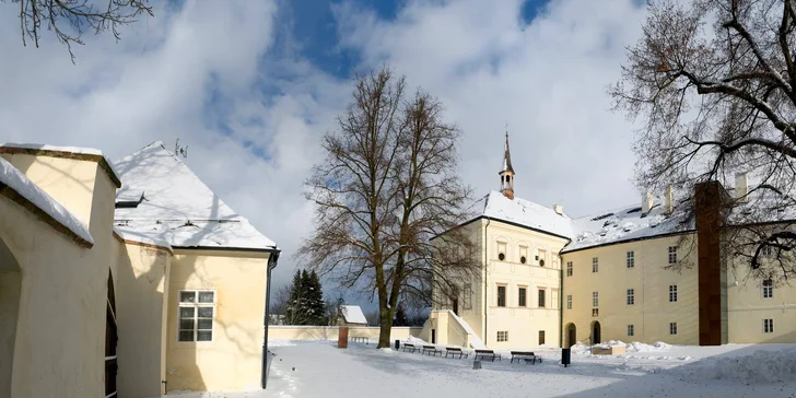Pobyt v pivovarskom hoteli na Zámku Svijany: raňajky, prehliadka zámku a pivovaru aj pivný kúpeľ