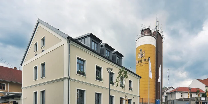 Pobyt v pivovarskom hoteli na Zámku Svijany: raňajky, prehliadka zámku a pivovaru aj pivný kúpeľ