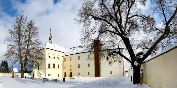 Pobyt v pivovarskom hoteli na Zámku Svijany: raňajky, prehliadka zámku a pivovaru aj pivný kúpeľ