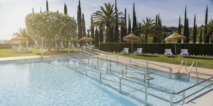 Spoznajte španielsku Sevillu: pobyt v 4* hoteli s raňajkami