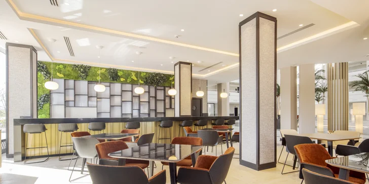 Spoznajte španielsku Sevillu: pobyt v 4* hoteli s raňajkami