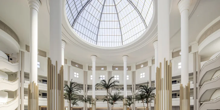 Spoznajte španielsku Sevillu: pobyt v 4* hoteli s raňajkami