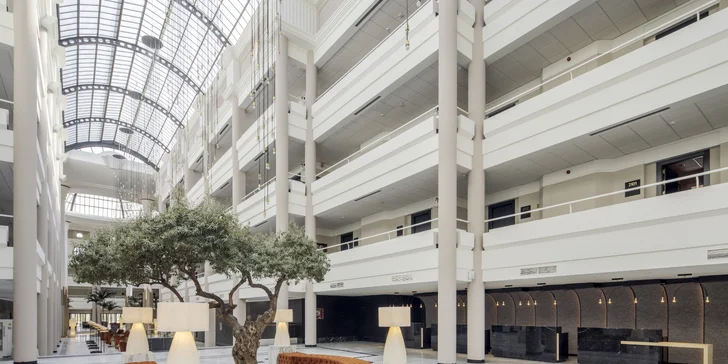 Spoznajte španielsku Sevillu: pobyt v 4* hoteli s raňajkami