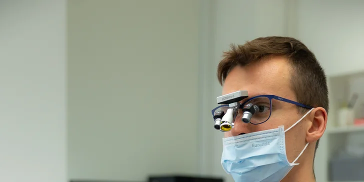 Dentálna hygiena alebo šetrné bielenie pomocou laseru Fotona v zubnej klinike DENTAL MEDICARE