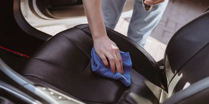 Darčeková poukážka na upratovacie služby, tepovanie auta či autodetailing: 30, 50 alebo 100 €