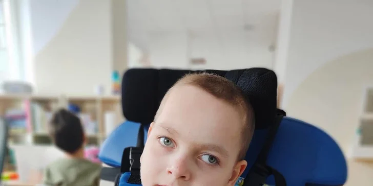 Prispejte Mykhailovi na intenzívne rehabilitačné pobyty