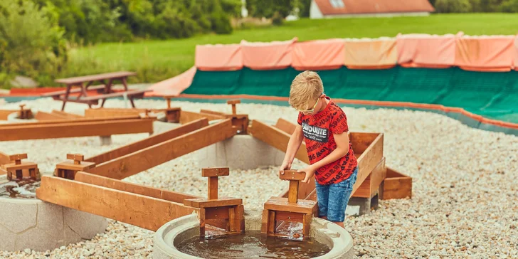 Pobyt na Monínci: hotel s vnútorným bazénom, vírivkou a raňajkami