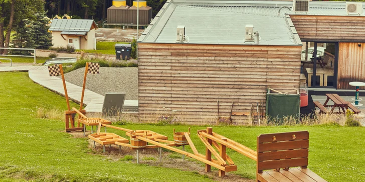 Pobyt na Monínci: hotel s vnútorným bazénom, vírivkou a raňajkami