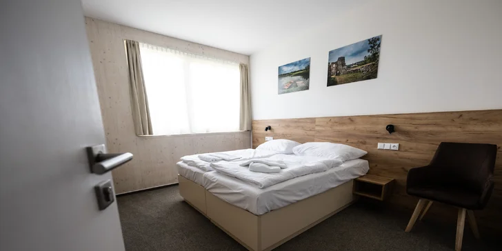 Pobyt na Monínci: hotel s vnútorným bazénom, vírivkou a raňajkami