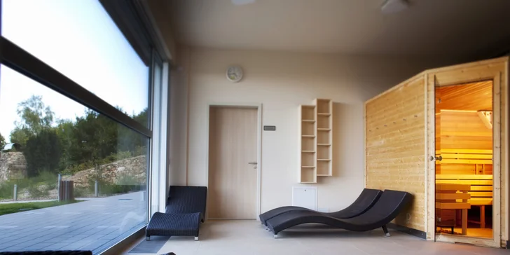 Pobyt na Monínci: hotel s vnútorným bazénom, vírivkou a raňajkami