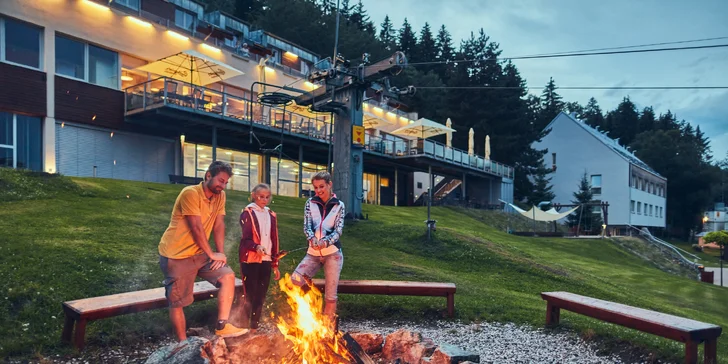 Pobyt na Monínci: hotel s vnútorným bazénom, vírivkou a raňajkami