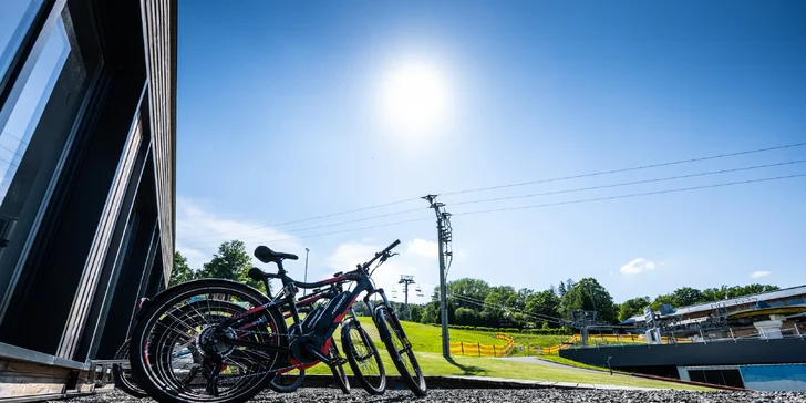 Pobyt na Monínci: hotel s vnútorným bazénom, vírivkou a raňajkami