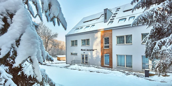 Pobyt na Monínci: hotel s vnútorným bazénom, vírivkou a raňajkami