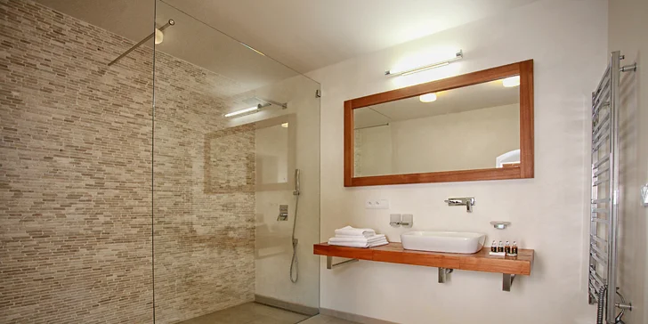 Pobyt s raňajkami v Poděbradoch: penzión pod zámkom priamo pri Labe, pamiatky aj cyklistika