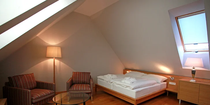 Pobyt s raňajkami v Poděbradoch: penzión pod zámkom priamo pri Labe, pamiatky aj cyklistika