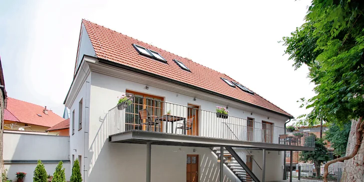 Pobyt s raňajkami v Poděbradoch: penzión pod zámkom priamo pri Labe, pamiatky aj cyklistika