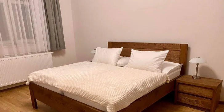 Pobyt s raňajkami v Poděbradoch: penzión pod zámkom priamo pri Labe, pamiatky aj cyklistika