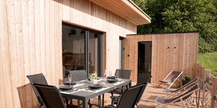 Moderná chata v južných Čechách: vlastná sauna, vírivý sud a kapacita až 6 osôb