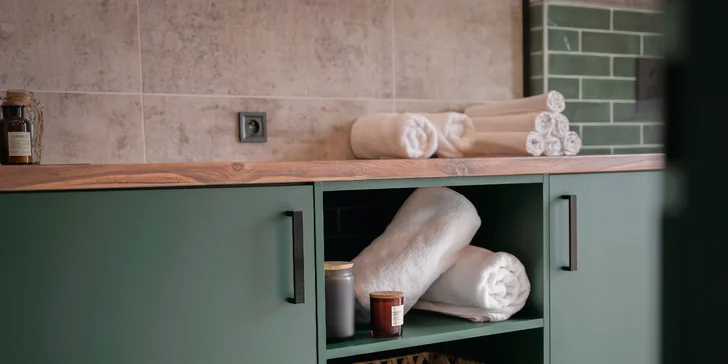 Moderná chata v južných Čechách: vlastná sauna, vírivý sud a kapacita až 6 osôb