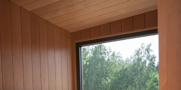 Moderná chata v južných Čechách: vlastná sauna, vírivý sud a kapacita až 6 osôb